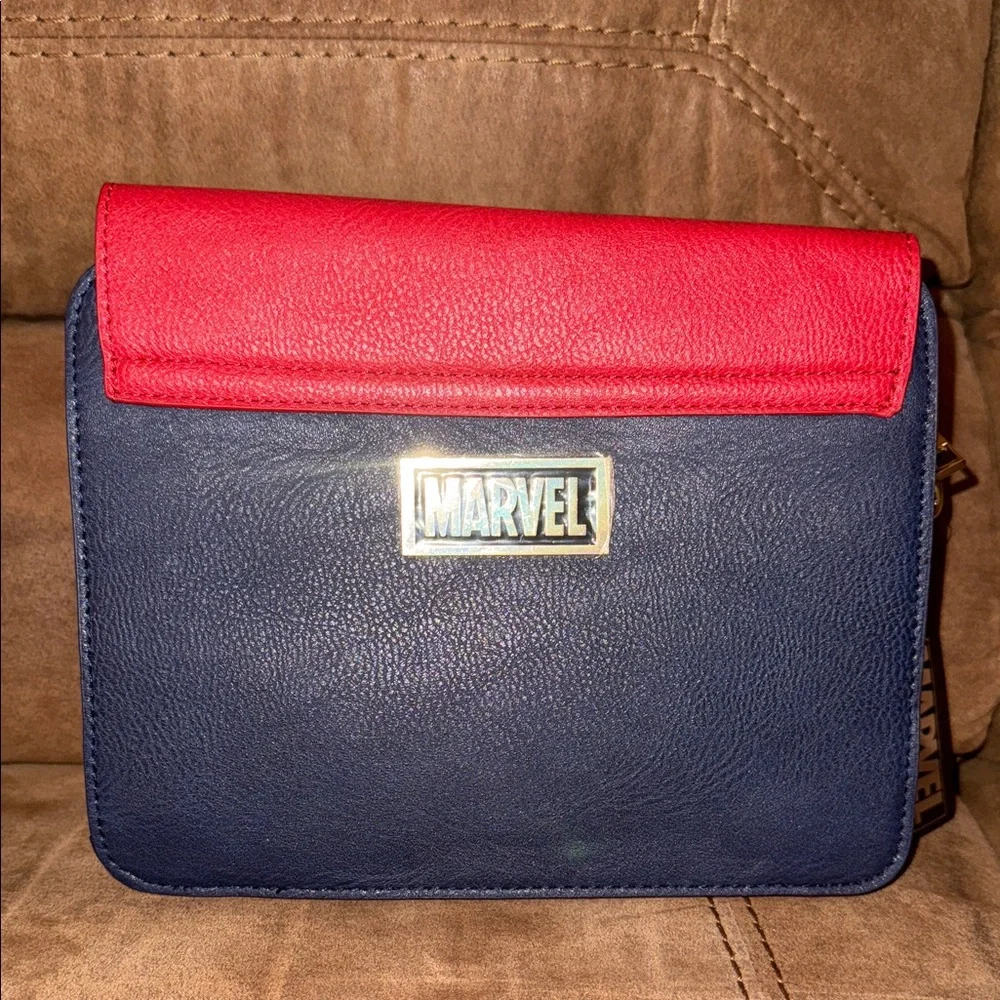Captain Marvel Crossbody Bag
